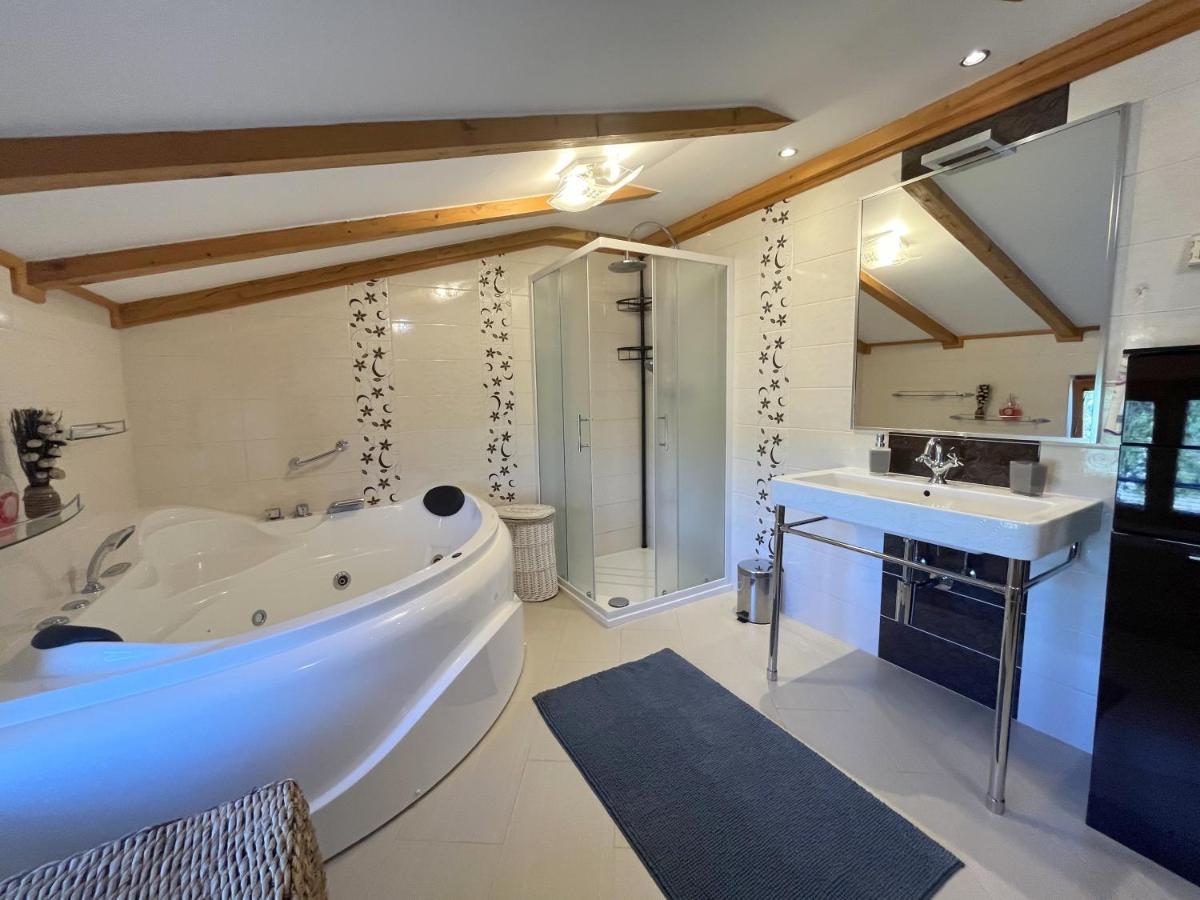 Holiday Home Valmoneda Rovinj Luaran gambar