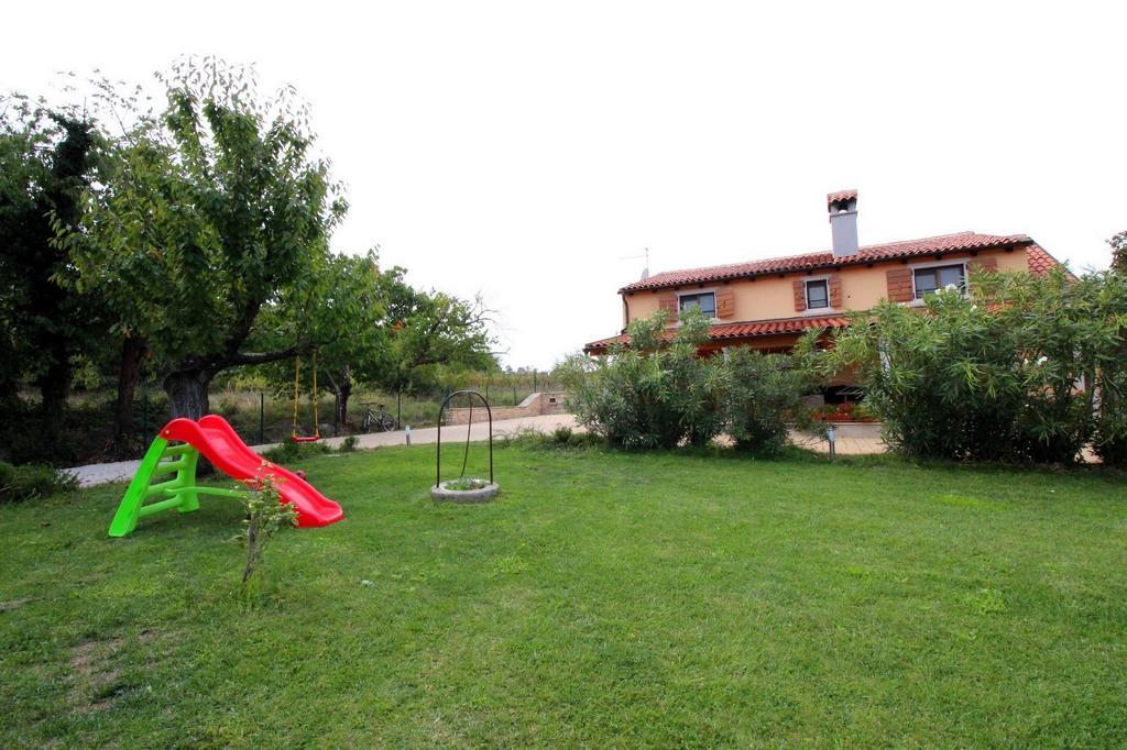 Holiday Home Valmoneda Rovinj Bilik gambar