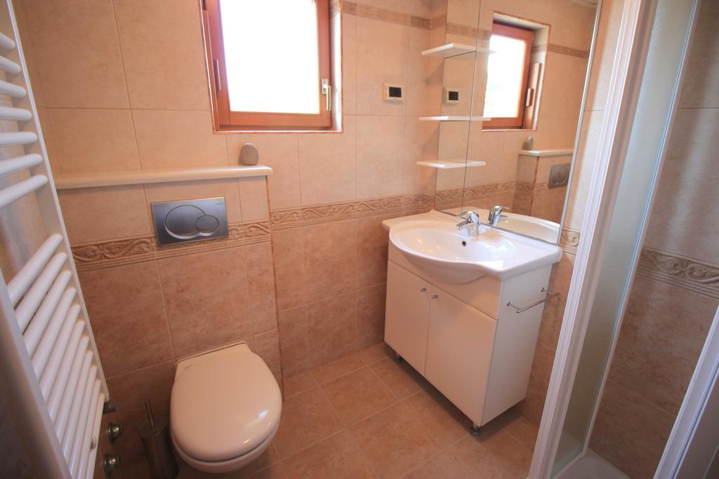 Holiday Home Valmoneda Rovinj Bilik gambar
